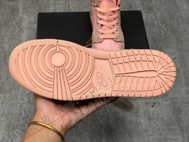 Nike男鞋 2019新款 耐克髒粉 AJ1喬丹1代 中邦耐克休閒鞋 男女同款  hdx13154